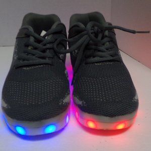 SPORT LIGHT UP SHOES WOMANS SIZE 6 MAKE ALL SAME COLOR OR BLINKING SO COOL FUN!